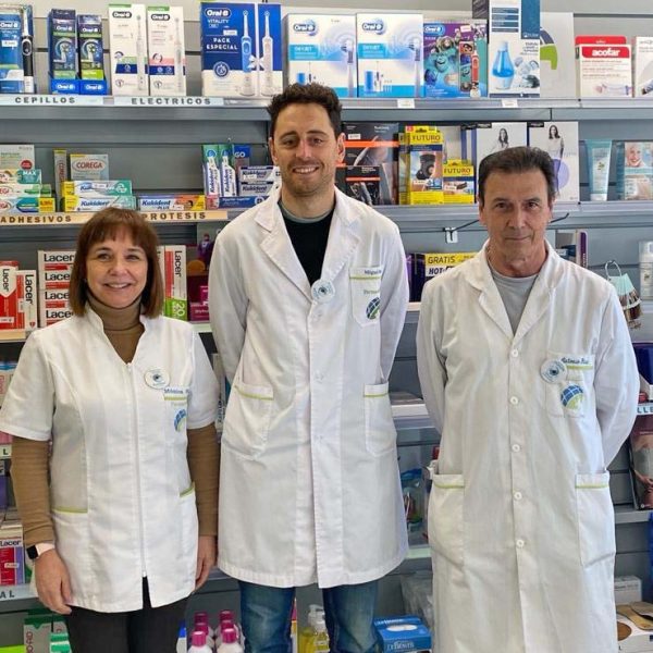 foto-equipo-farmacia-santander